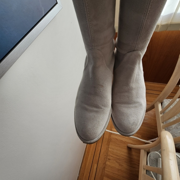 Stuart Weitzman Light Grey Suede Boots - Picture 6 of 15